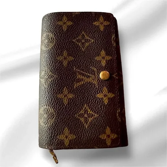 Louis Vuitton Monogram Porte-Monnaie Billets Tresor Wallet (authentic)